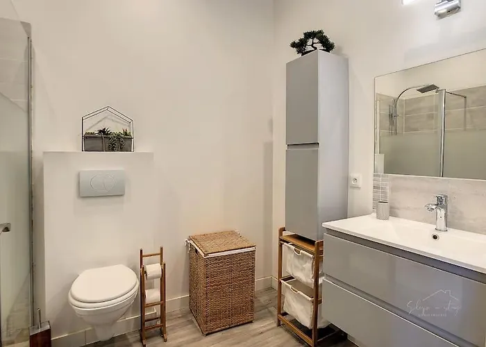 Homps - Avec Terrasse 4 Personnes *